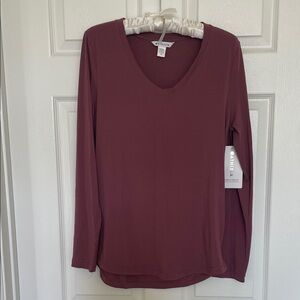 Athleta Essential V Neck Top Long Sleeve - Dusty Rose